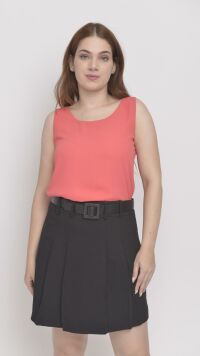 Imagem adicional 1 do item Regata Feminina Coral em Crepe com Decote U - Versátil e Elegante