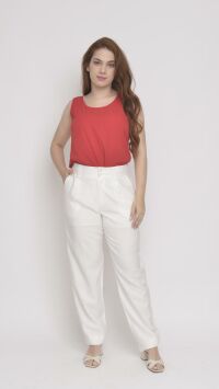 Imagem adicional 5 do item Calça de Alfaiataria Cenoura Branca Clássica - Elegância Sofisticada e Conforto com Design Refinado