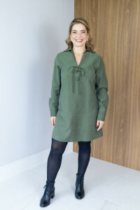 Imagem adicional 0 do item Vestido Alva - Verde - Manga Longa, Amarração Frontal - Feminilidade e Conforto com Toque Moderno em Malha Moss