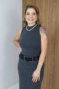 Imagem adicional 0 do item Vestido Natalia Lines - Preto - Minimalismo Sofisticado com Toque Moderno