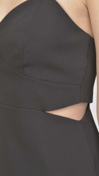 Imagem adicional 3 do item Vestido Tubinho Preto de Alfaiataria com Decote Coração e Aberturas Laterais - Elegância Clássica e Sofisticação para Ocasiões Especiais