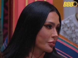 Imagem principal do artigo BBB 25: O que é a 'bola’ no rosto de Gracyanne? Especialista explica