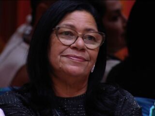 Imagem principal do artigo BBB 25: Delma coloca casa no Tá Com Nada e Tadeu Schmidt conta até quando vai durar