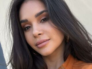 Imagem da notícia Ex-BBB Gizelly Bicalho detona Fábio de Melo após polêmica com gerente: "Volta a ser padre"