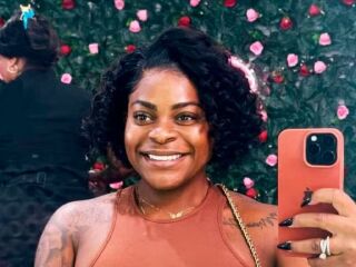 Imagem da notícia Jojo Todynho pega buquê em casamento e fala sobre futuro com namorado