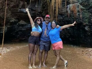 Imagem principal do artigo Mãe de Juliana Marins mostra texto de despedida da filha no WhatsApp; pai revela conversa com guia