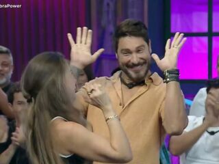 Imagem da notícia Power Couple: Ray e Victor vencem Quebra-Power e causam impacto na D.R.