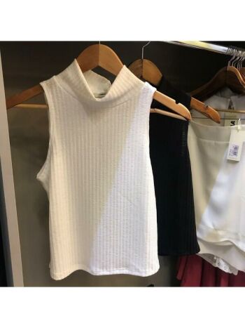 Imagem de Cropped Pietra Off White - Finna