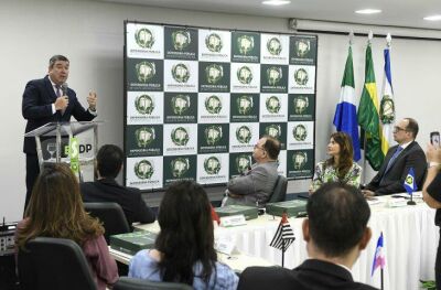 Imagem da notícia Em encontro com defensores públicos, Governo de MS defende inclusão e combate a extrema pobreza