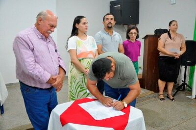 Imagem da notícia Prefeitura de Figueirão empossa novos conselheiros tutelares