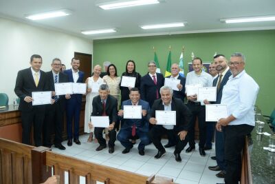 Imagem da notícia Prefeito Juvenal Consolaro, vice Jorge Mortari e vereadores eleitos de Figueirão são diplomados em Camapuã