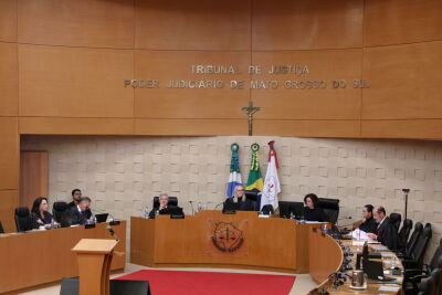 Imagem da notícia Dona de boate em Sonora é multada em R$ 11,5 mil pela Justiça por permitir entrada e vender bebida alcoólica a menores