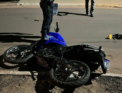 Imagem da notícia Motociclista fica gravemente ferido após batida com carro em Coxim