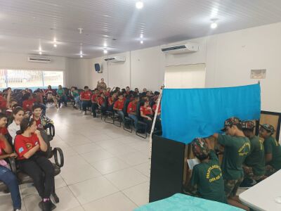 Imagem da notícia Consciência desde cedo: alunos participam de palestra sobre preservação da água em Costa Rica