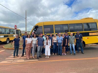 Imagem da notícia Transporte escolar é retomado em Costa Rica com 32 linhas ativas e frota de 43 veículos
