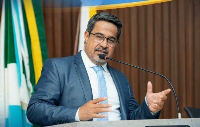 Imagem da notícia Vereador Vanderson Cardoso pede quiosques perto do hospital e mais médico para UBS Esplanada em Chapadão do Sul