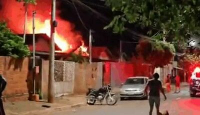 Imagem da notícia Idosa morre em incêndio que destruiu casa em Inocência