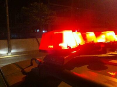 Imagem da notícia Perturbação do sossego: Homem é preso pela PM após xingar e empurrar cadeiras em comércio de Chapadão do Sul