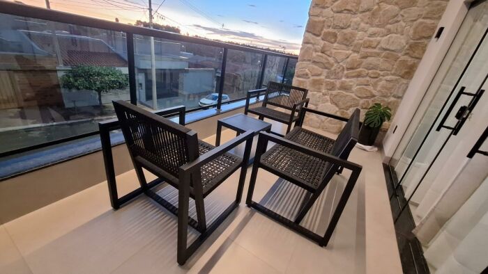 Imagem de https://cdn.interago.com.br/img/jpg/w_0_q_8/17/mc/Conjunto de sofa/Jogo de Sofá Summer Área Externa