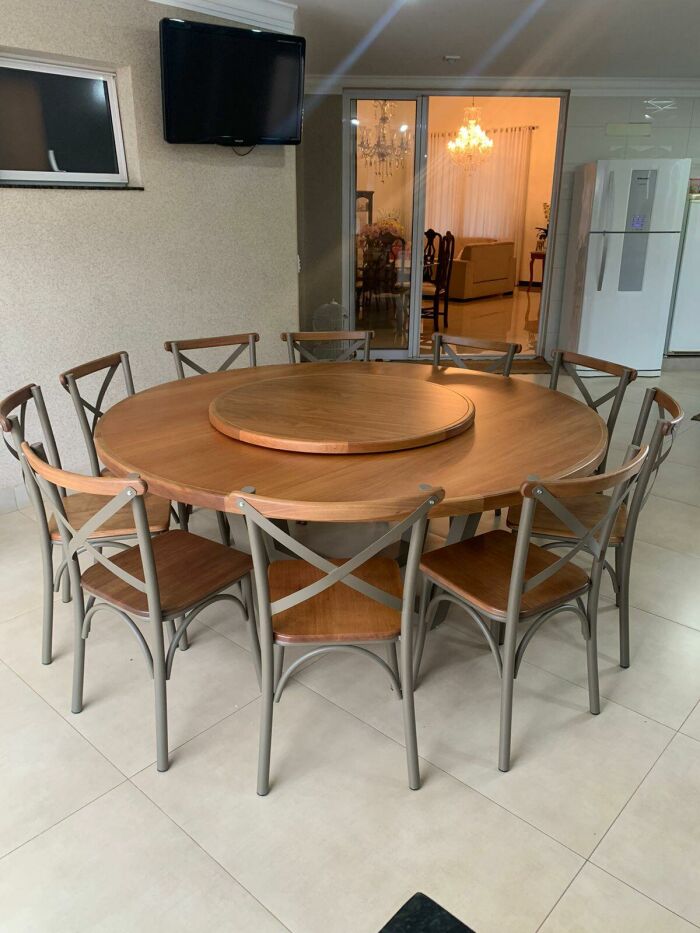 Imagem de https://cdn.interago.com.br/img/jpg/w_0_q_8/17/mc/Mesas/Mesa Redonda 190cm com Cadeira Paris Aluminio