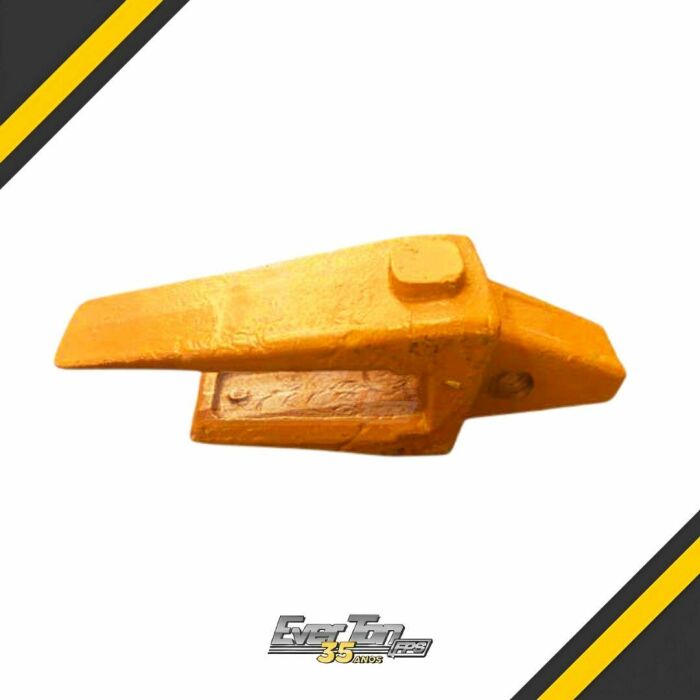 Imagem de https://cdn.interago.com.br/img/jpg/w_0_q_8/239/mc//Adaptador-Dente61Q6-31320-Escavadeira-Hyundai-R210