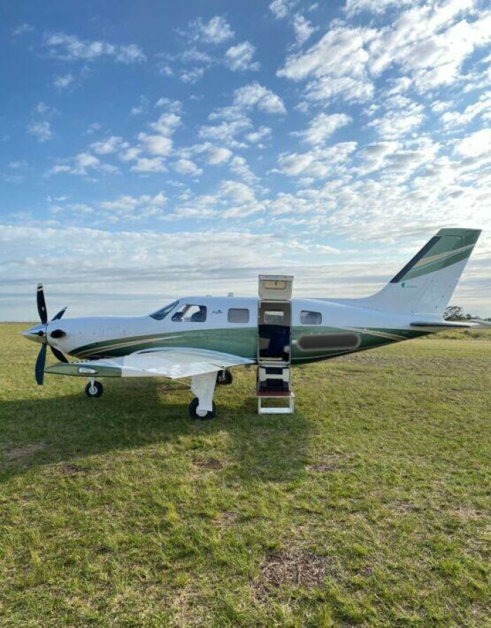 Imagem de https://cdn.interago.com.br/img/jpg/w_0_q_8/375/mc/Páginas/02. Catalogo/Turbo Hélice/PIPER M 500/PIPER M 500