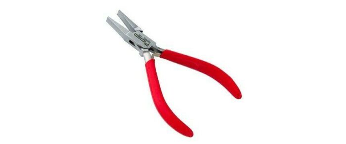 Imagem de Alicate Bico Chato 130 mm (Diloy)