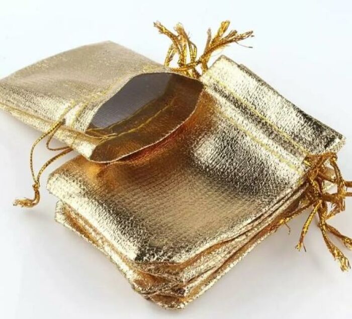 Imagem de Saquinho Lamê Dourado Pequeno 9 x 12 Pacote C/ 20 Unidades
