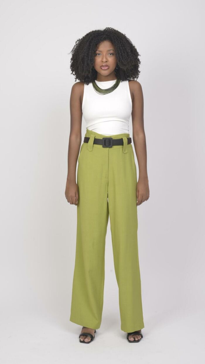 Imagem de Calça Verde Pistache Reta de Alfaiataria com Corte Clássico - Design Sofisticado para Looks Modernos