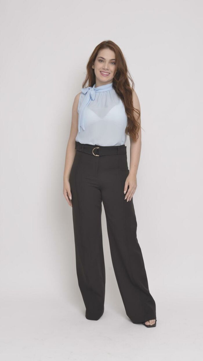 Imagem de Calça Preta Reta de Alfaiataria com Cinto Integrado e Vinco Frontal - Sofisticação e Estilo para Looks Modernos