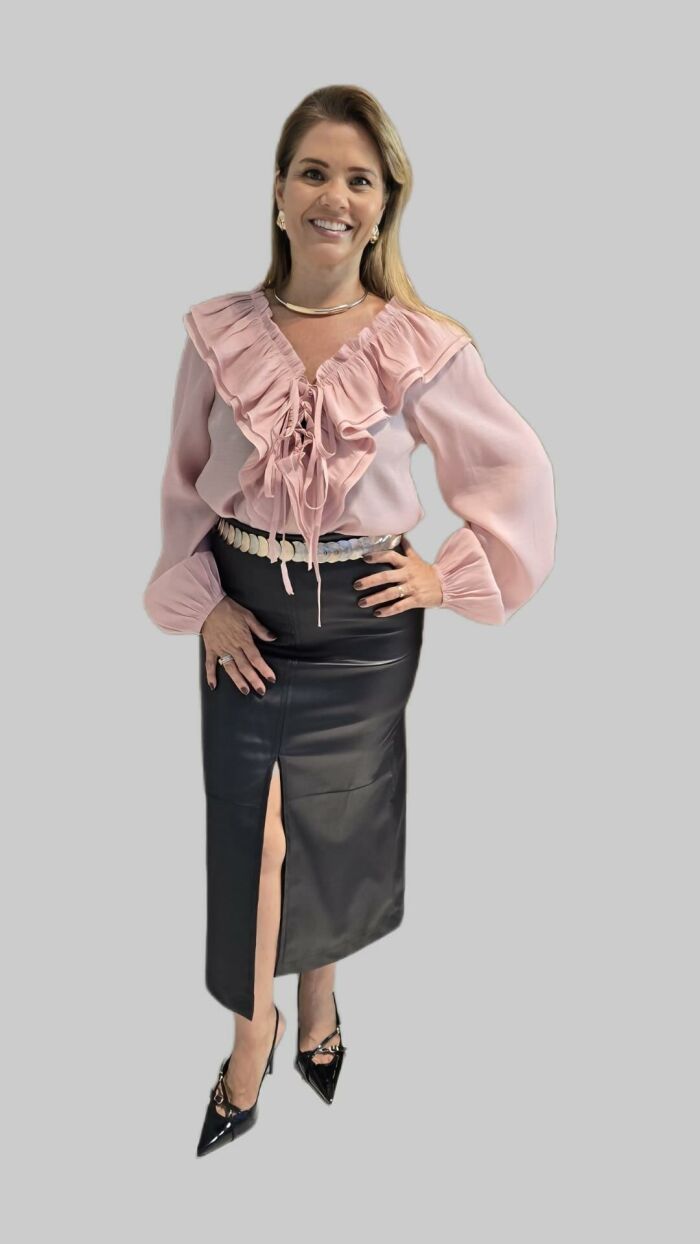 Imagem de Camisa Lua – Rosa, Manga Longa em Viscose com Babados e Amarração | Estilo Boho Chic