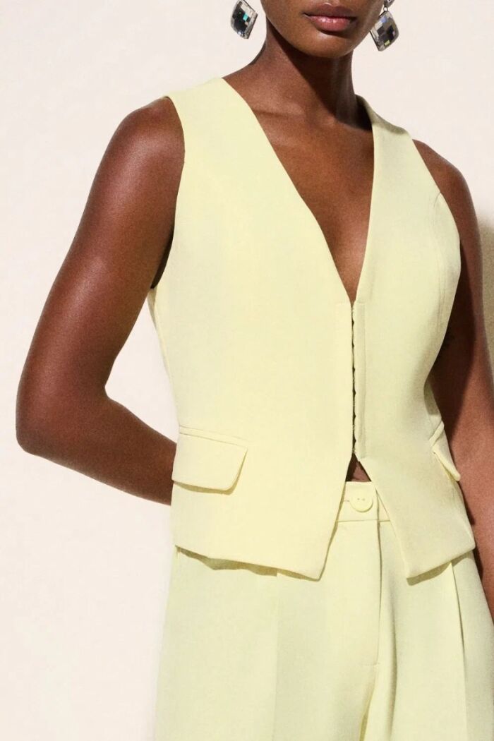 Imagem de Colete Isabela Amarelo Le Blog