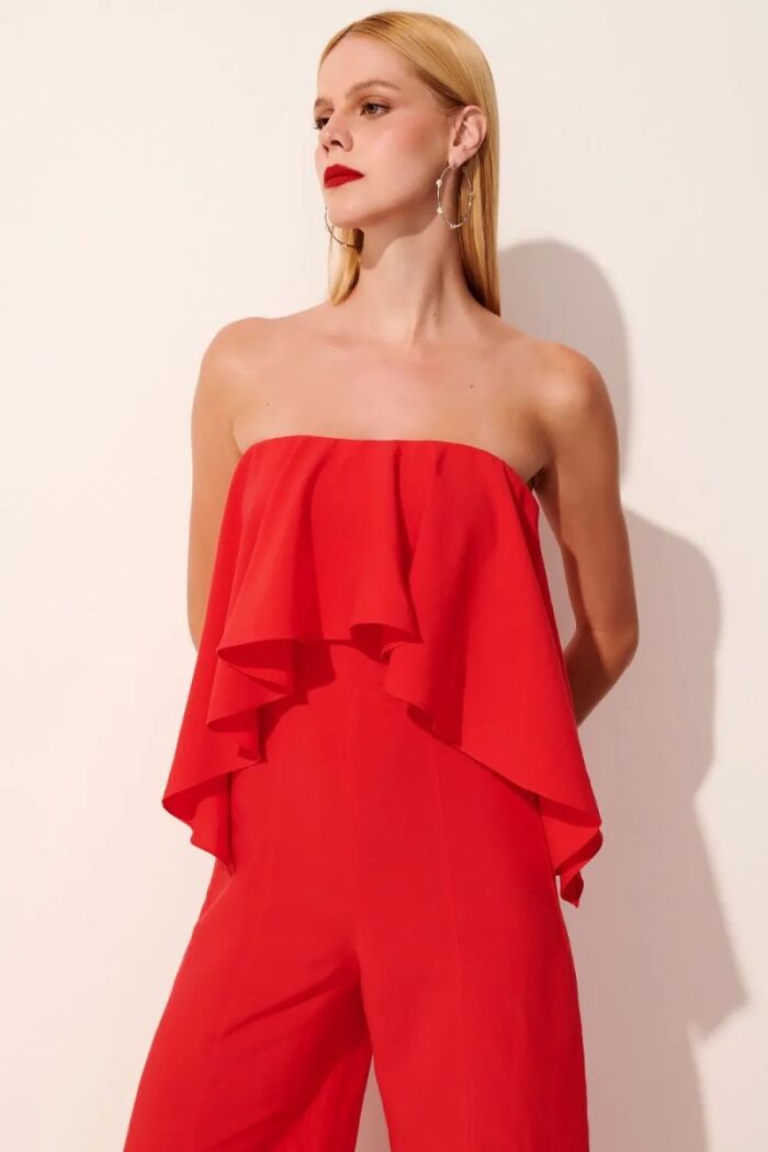 Imagem de Macacão Aretha Vermelho Le Blog