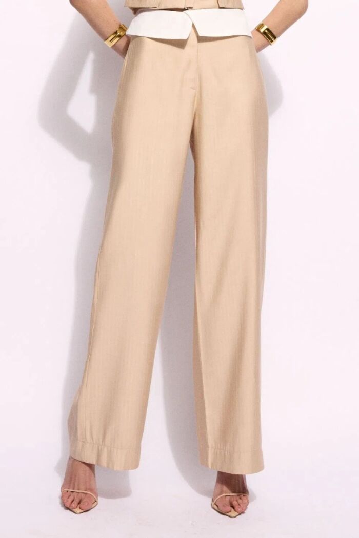 Imagem de Calça Thais Caqui Latte Le Blog