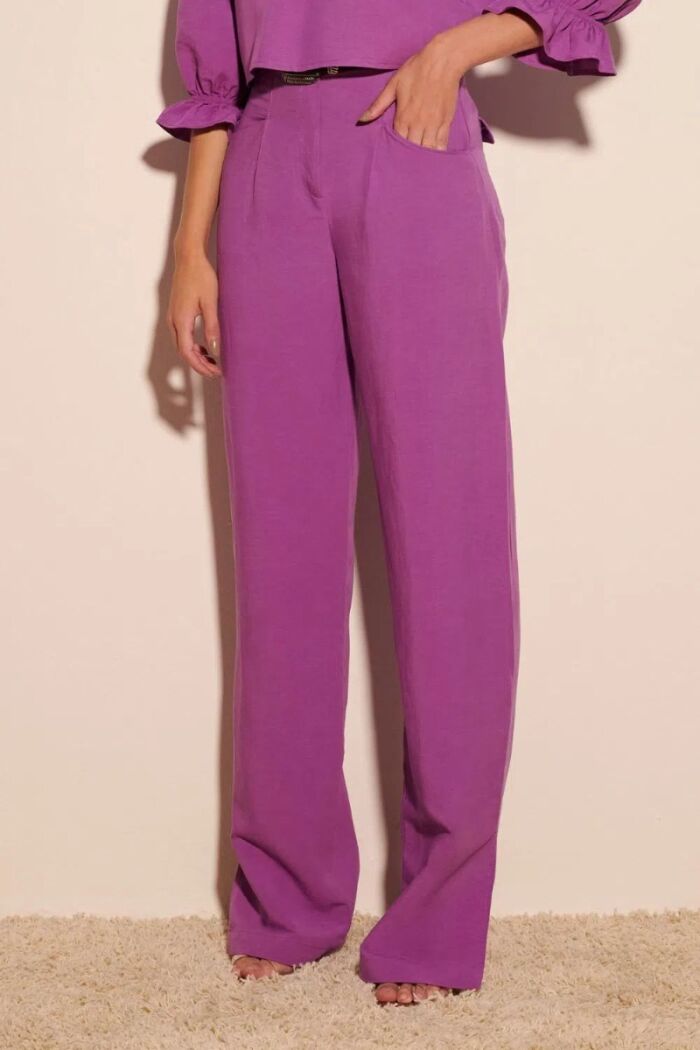 Imagem de Calça Marjorie Roxa Le Blog