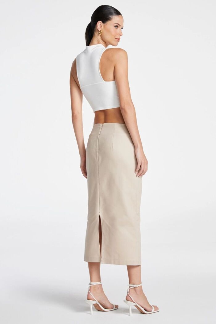 Imagem de Cropped Frente Única Com Gola Off White Zen