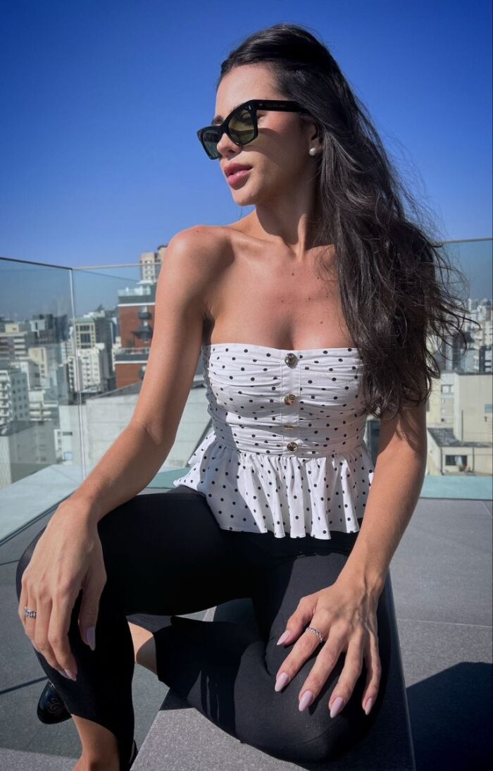 Imagem de Cropped Léa Cloude