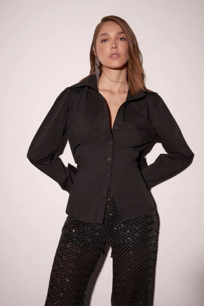 Imagem de Camisa Talita Preta Le Blog