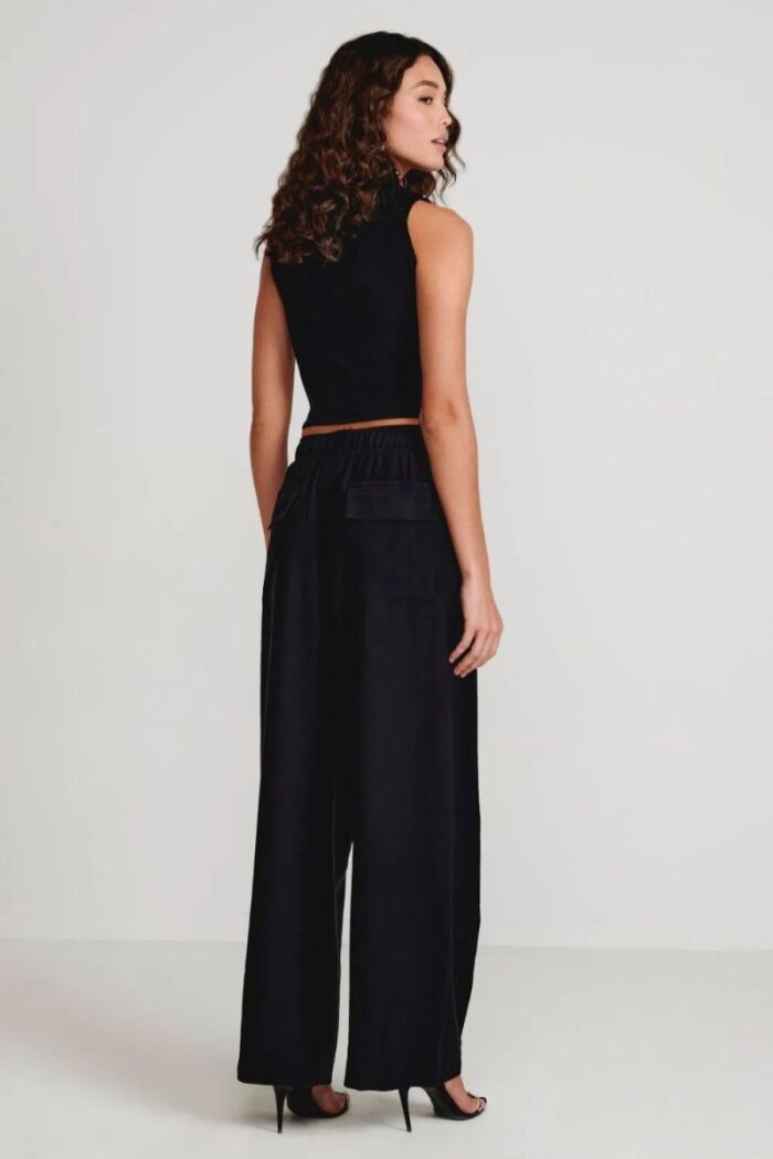 Imagem de Calça Melina Preta Le Blog