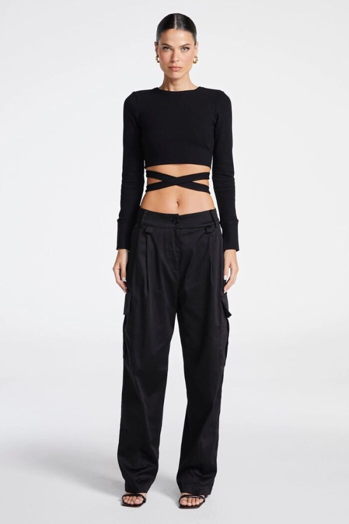 Imagem de Blusa Manga Longa Faixa Transpassada Preta