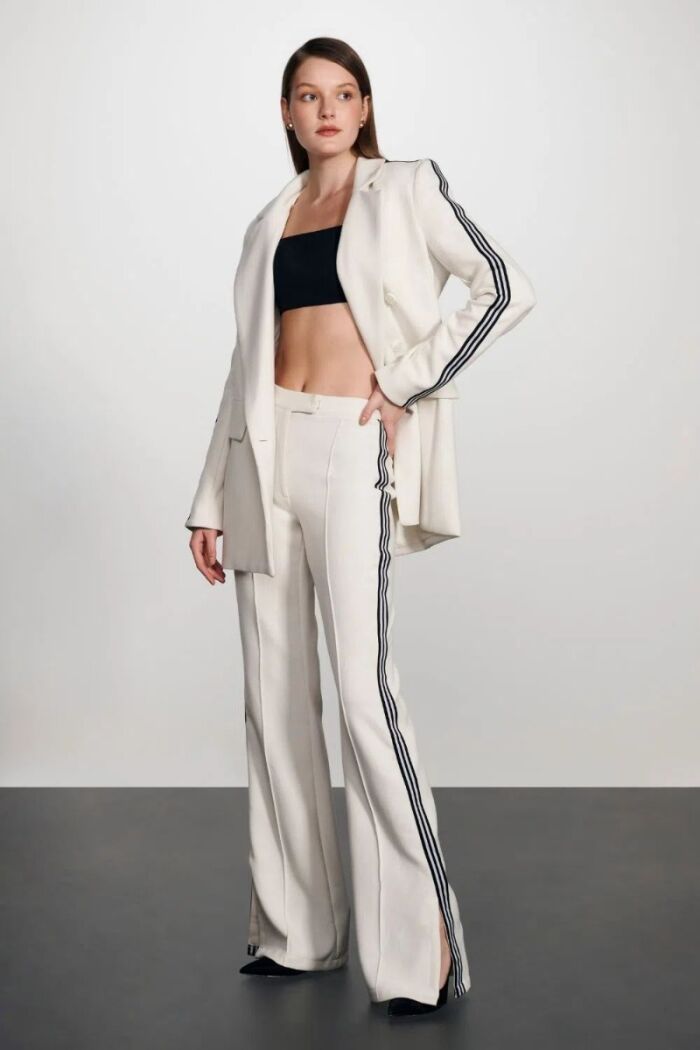 Imagem de Calça Roberta Off White Le Blog