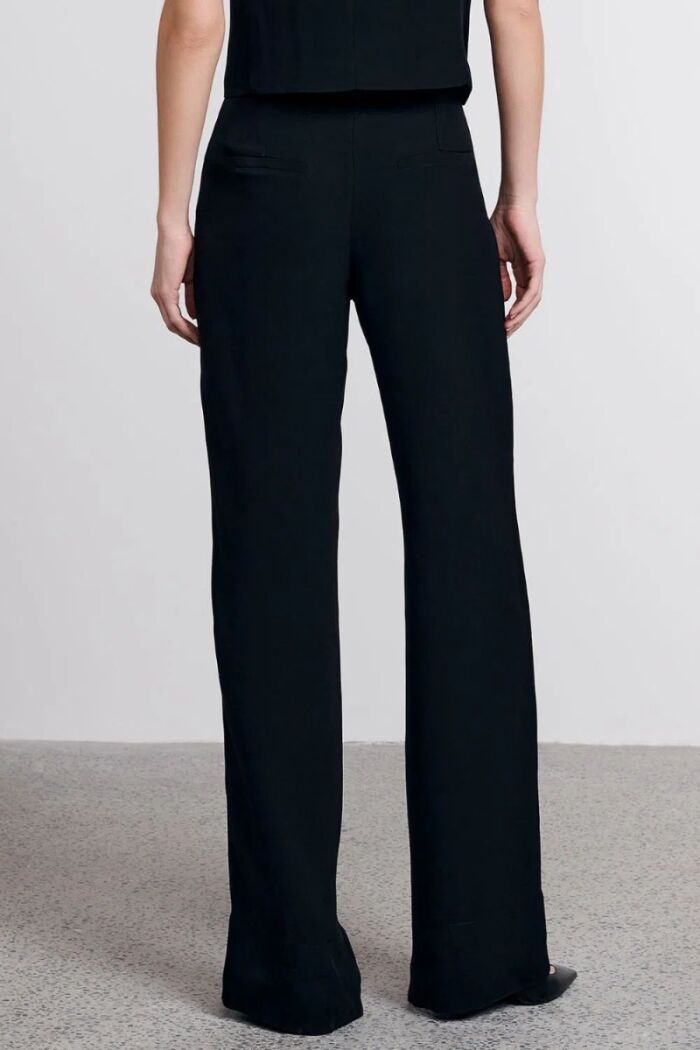 Imagem de Calça Virginia Preta Le Blog