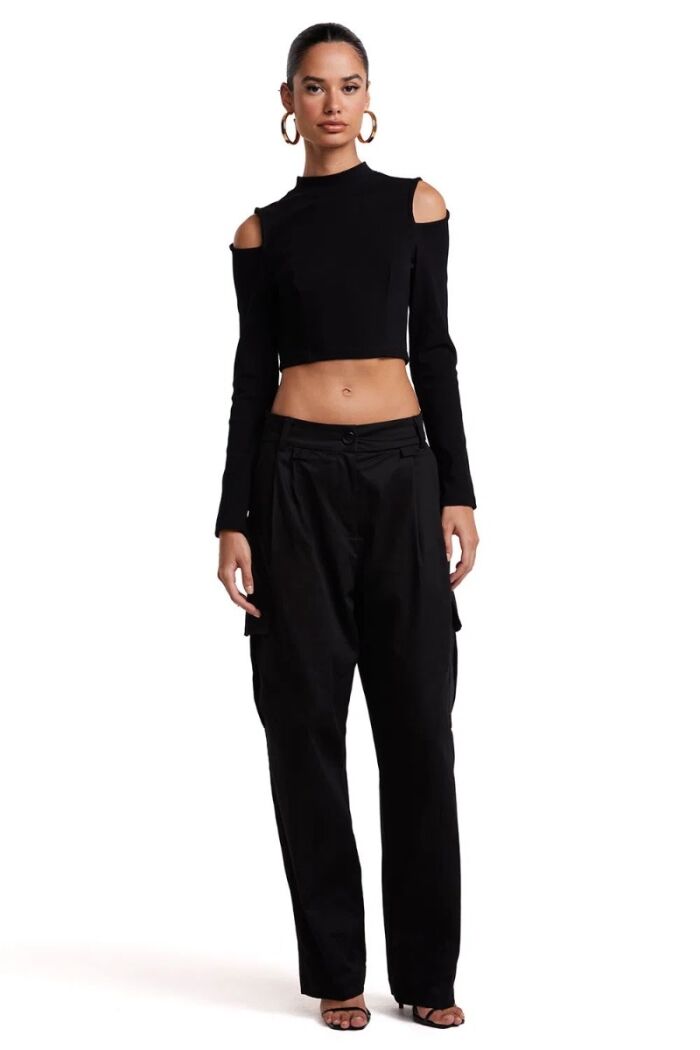 Imagem de Cropped Manga Longa Com Recortes Ombro Preta Zen