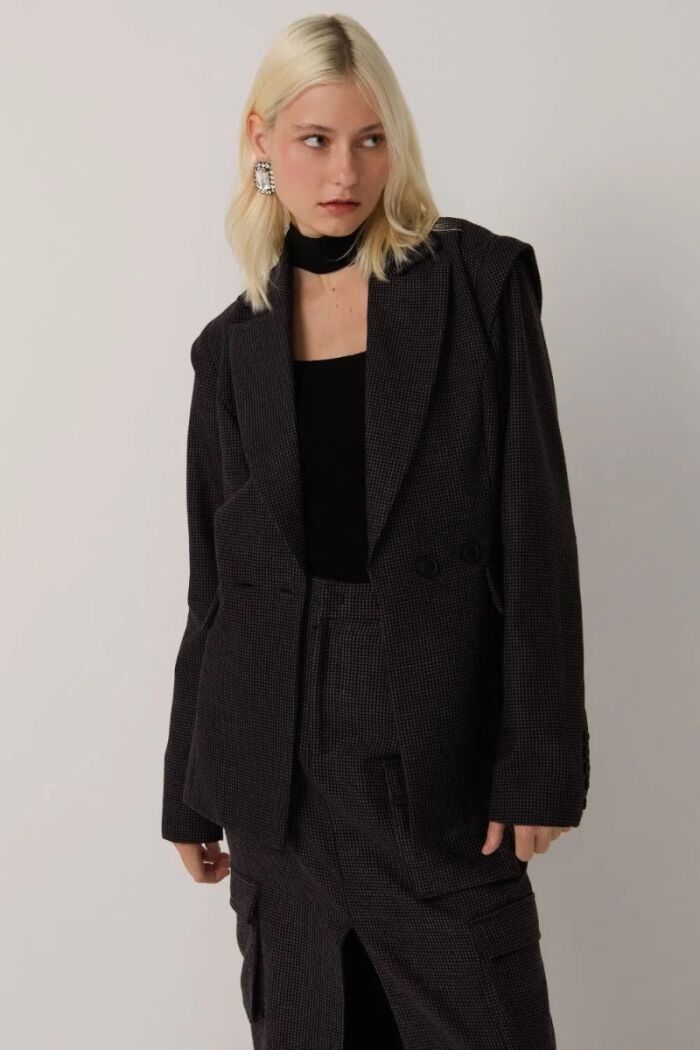 Imagem de Blazer Betina Preto Le Blog