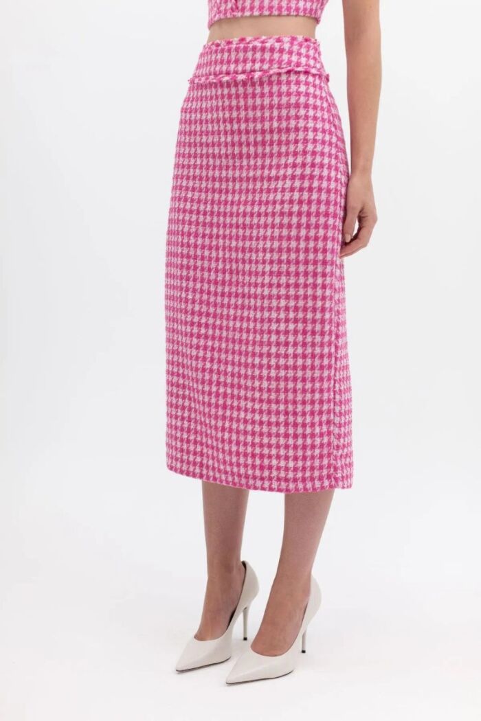 Imagem de Saia Mídi Tweed Rosa La Chocolê