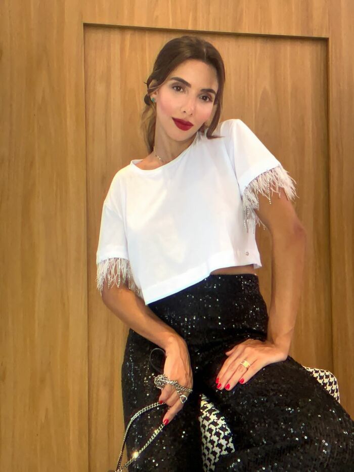 Imagem de Tee Plumas Olívia