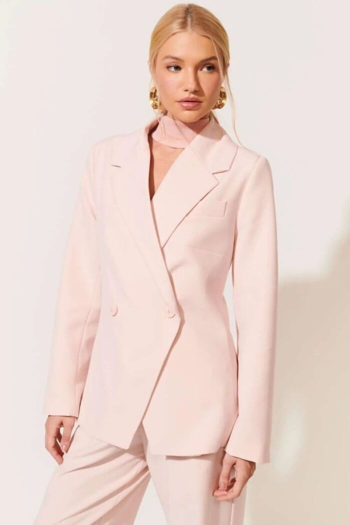 Imagem de Blazer Gisela Rosa Peach Le Blog