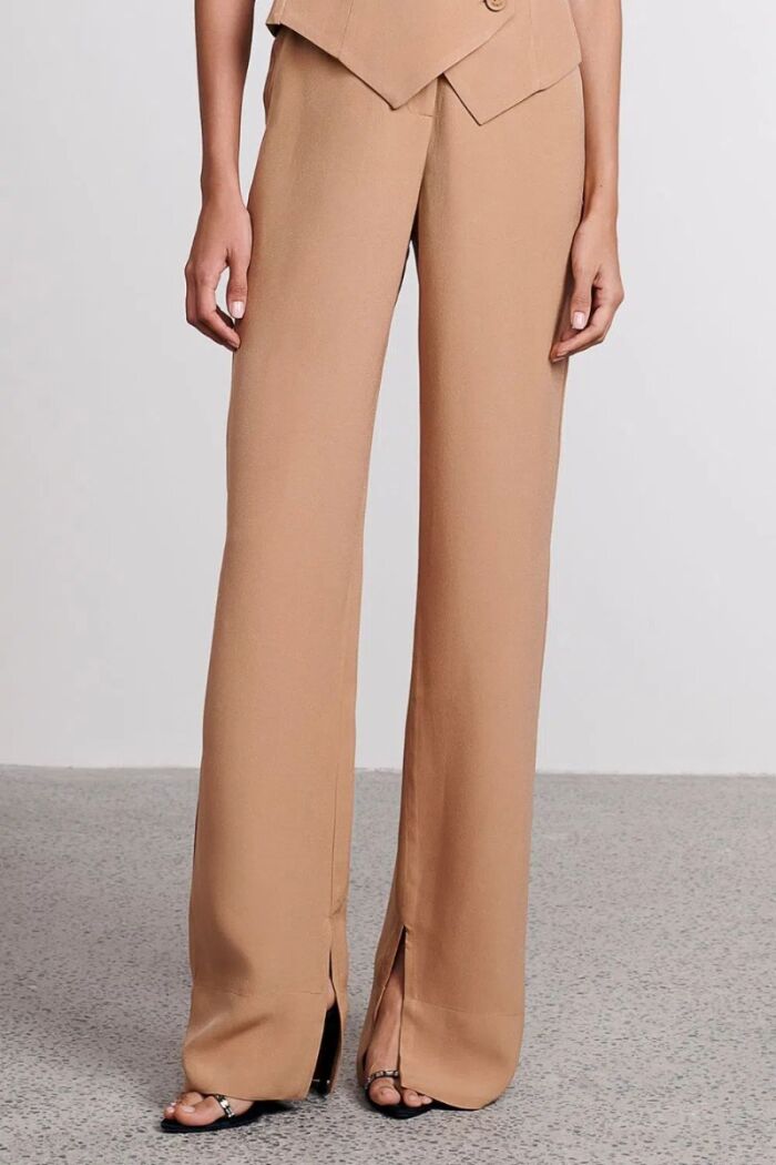 Imagem de Calça Virginia Caqui Latte Le Blog