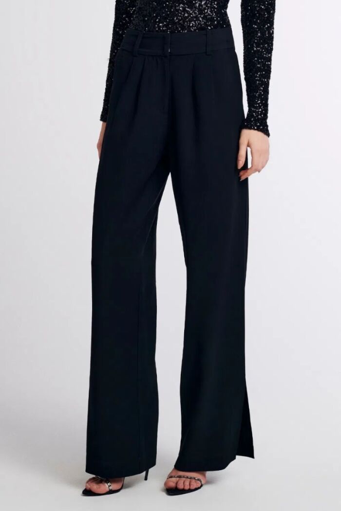 Imagem de Calça Marcelle Preta Le Blog