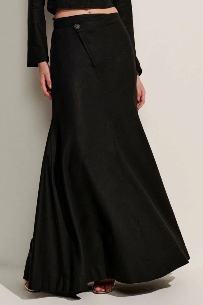 Imagem de Saia Isaura Preta Le Blog